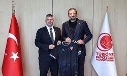 Karşıyaka basketbolu için kritik zirve! Yeni projeler masaya yatırıldı