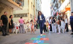 Karşıyaka'da mahalleler yarışıyor: Sokaklar çocuk sesleriyle yankılandı