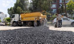Karşıyaka'da yollar daha güvenli hale geliyor: Kapsamlı bakım seferberliği başladı