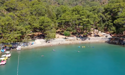 Fethiye’yi solladı geçti! Çarşaf gibi deniziyle aileler ve kamp severlerin buluşma noktası