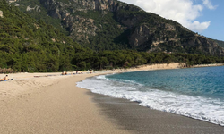 Ölüdeniz’e değil, buraya gidiyorlar! Kamp ve deniz keyfi bir arada