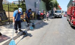 Menderes'te temizlik seferberliği yeniden başladı: Caddeler köşe bucak temizleniyor