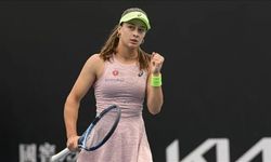 Milli tenisçi Zeynep Sönmez ikinci tur biletini aldı