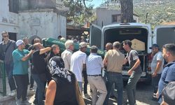 Otobüs kazasında hayatını kaybetmişti! İzmir'de son yolculuğuna uğurlandı