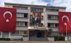 Övgü Terzibaşıoğlu Anadolu Lisesi nerede? ESHOT ile gidilir mi? Pansiyon hizmeti var mı? 2026