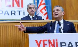 Özgür Özel’den ilk grup toplantısında büyük çağrı: 700 bin istifa, 240 milyon lira bağış