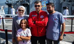 Selçuk Bayraktar TEKNOFEST Mavi Vatan'da! Son gününde de ziyaretçiler akın etti