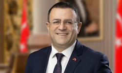 Bir belediye başkanı daha CHP'den istifa etti! Yeni Parti'ye katıldığını duyurdu