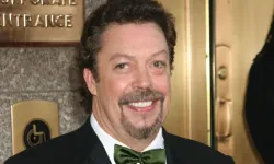 Korku sinemasının efsane ismi Tim Curry hayatını kaybetti