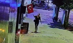 Türk bayrağını ateşe verdi, o anlar saniye saniye kaydedildi! Şüpheli gözaltına alındı