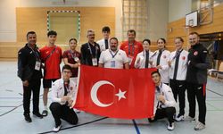 Türkiye'nin genç milli sporcuları Avrupa'dan tam 33 madalyayla döndü!