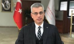 Uçakta beklenmedik olay! Rahatsızlanan yolcuya ilk yardımı Sağlık Bakanı yaptı