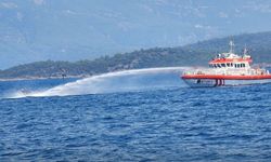Muğla'da korkutan tekne yangını: Yelkenli küle döndü