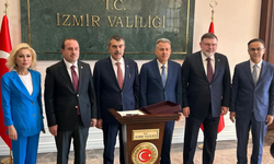 Bakan Tekin İzmir’de konuştu:Gece gündüz çalışıyoruz