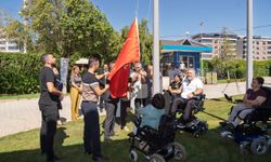 100’üncü Kırmızı Bayrak Torbalı’da göndere çekildi