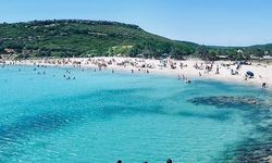 İzmir’in mavi sırrı ortaya çıktı! Cam gibi deniz, altın sarısı kum: Kumun üzerinde yürürken denizin rengi değişiyor