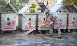 Başkan Eşki’den Bornovalılara çağrı: Çöp konteynerlerinin etrafına bırakmayın