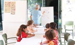 Bayraklı’da çocukların yaz tatili atölyelerle hareketlendi!