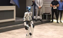 Belediyede bir ilk! İnsansı robot işe alındı