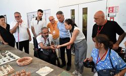 Bornova’da ÇÖYDER üyelerine özel gezi: Tarihi rota adım adım keşfedildi