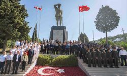Bornova’da kurtuluş coşkusu: Şehitlikte başlayan tören Belkahve’de devam etti