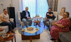 Bornova’da yangın mağduru aileye Başkan Eşki’den ziyaret