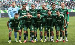 Bursa’da unutulmaz gece! 40 bin taraftar 4 gol izledi