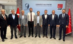 CHP İzmir’de eski başkanlar sahaya çıkıyor: 30 ilçede çalışma başlayacak