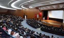 DEÜ’de 2026-2027 akademik yılı başladı: Fakültelerde ilk ders heyecanı