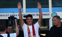 Galatasaray'ın yeni transferi İstanbul'a geldi! Deniz Gül'den ilk açıklama