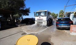 Gümüldür’de 42 kişilik ekip sahaya indi: Sokak sokak temizlendi
