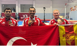 İzmirli milli sporcudan büyük başarı! İki altın madalyayla döndü