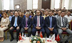 İletişim Başkanlığı'ndan İzmir’de kamu personeline kritik iletişim eğitimi! “Her paylaşım gerçek değildir”