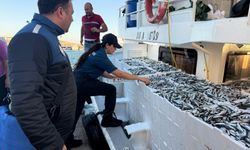 İzmir’de balıkçılık denetimleri sürüyor: Bir işletmeye 94 bin 811 TL ceza!