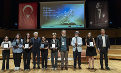 İzmir’de Edebiyat Festivali 10. kez başladı! Genç kalemler sahneye çıktı