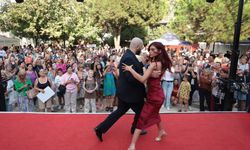 İzmir’de geçmişe yolculuk: 80’ler ve 90’lar Konak’ta buluştu