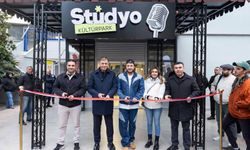 İzmir’de gençlerin müzik üretimini destekleyen projeye ödül geldi