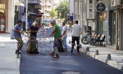 İzmir’in yoğun bulvarında çalışma tamamlandı: Yol yeniden trafiğe açıldı