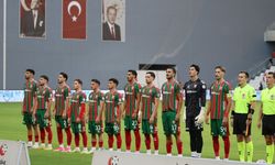 Karşıyaka, Bursa deplasmanında ilk galibiyetini arıyor!
