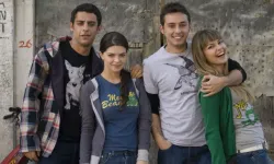 Kavak Yelleri’nin Efe ve Aslı’sı yıllar sonra bir arada! Dağhan Külegeç ve Pelin Karahan'dan nostaljik kare