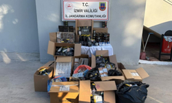 İzmir’de kaçakçılık operasyonu! Binlerce ürün ele geçirildi