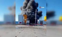 Mikonos açıklarında gemi yangını! 29 kişi tahliye edildi