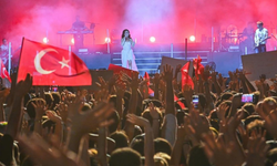 İzmir fuarında 104. yıl coşkusu! Fuar alanı doldu taştı