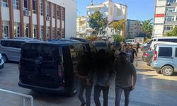 Lise çevresinde silahlı dolaştıkları iddia edilmişti! 3 şüpheli tutuklandı