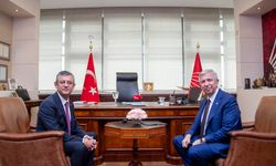 Özgür Özel'den Mansur Yavaş'a tebrik telefonu: Yeni Parti'den dikkat çeken açıklama