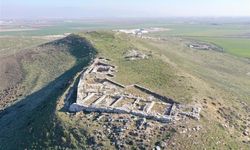 Ne Efes ne Bergama! 5 bin yıllık değişimin tanığı: İzmir’in kayıp ada kentinde binlerce boncuk bulundu