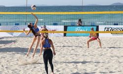 Çeşme’de uluslararası voleybol heyecanı! 12 ülkeden 68 sporcu mücadele ediyor