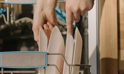 Seramik bulaşık makinesinde yıkanır mı? Her seramik ürün makineye atılmıyor