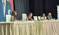 Konak Meclisi’nde Dilek Gappi’ye destek! “Basın özgürdür”