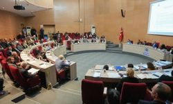Gaziemir’de Şahin’den Işık’a borç sorusu! “Belediyenin ne kadar borcu var”